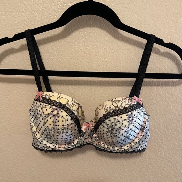 NWT Victoria’s Secret Dream Angels Floral Swiss Dot Lace Lightly Lined Demi Bra - Picture 3 of 9